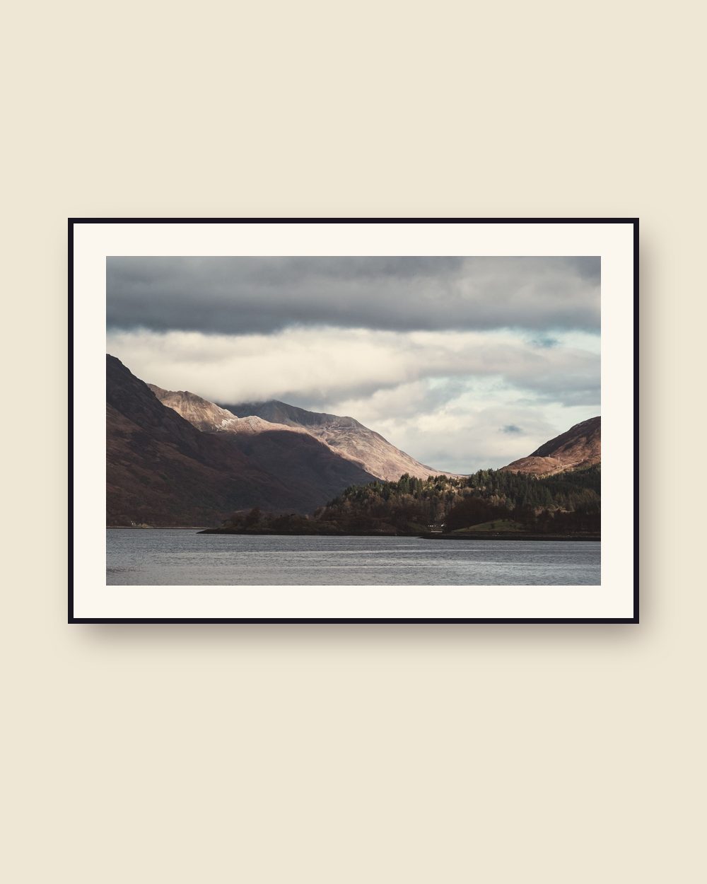 Light on the Glen, photo 1